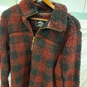 Alpine  pull over Sherpa